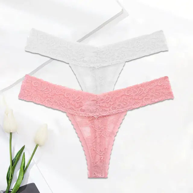 Chic Solid Color Lace Thongs