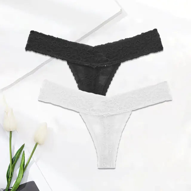 Chic Solid Color Lace Thongs