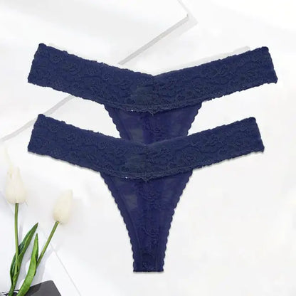 Chic Solid Color Lace Thongs