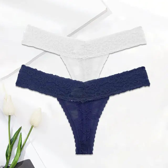 Chic Solid Color Lace Thongs