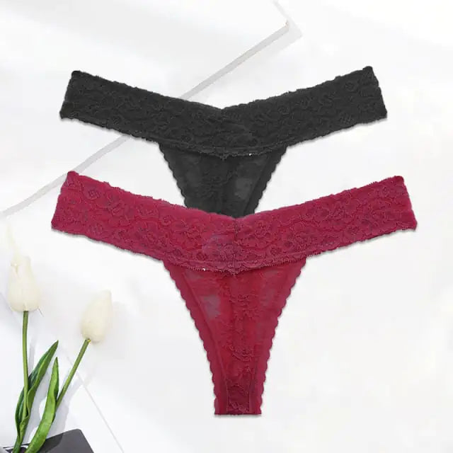 Chic Solid Color Lace Thongs