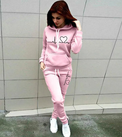 Love Print Fleece Sports Suit – Warm & Casual